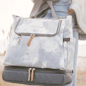 Petunia Pickle Bottom Gray Tie-Dye Diaper Bag